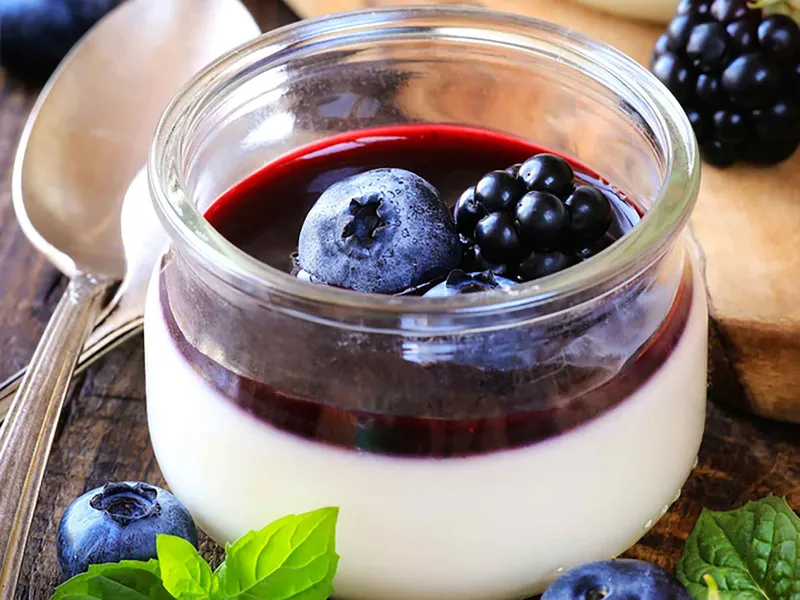 Mustikka pannacotta