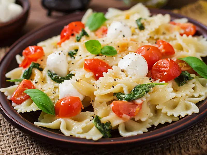 Caprese pasta